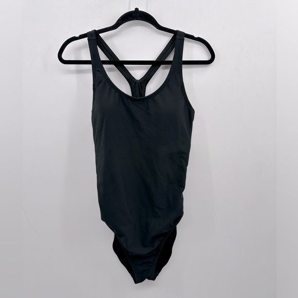 SPEEDO endurance light black woman’s swimsuit. 12 - Picture 1 of 8